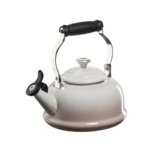 Le Creuset Classic Whistling Tea Kettle with Stainless Steel Knob - Meringue