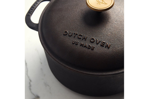 Smithey Cast Iron 5 1/2 qt. Dutch Oven with Lid